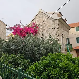 https://apartment-franicevic.splithotels.org