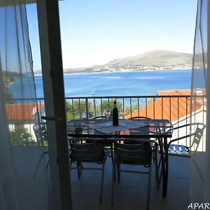 apartments-luka-trogir.hotels-in-trogir.com/